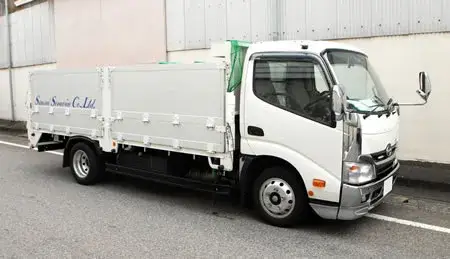 準中型(5t)限定収集運搬ドライバー