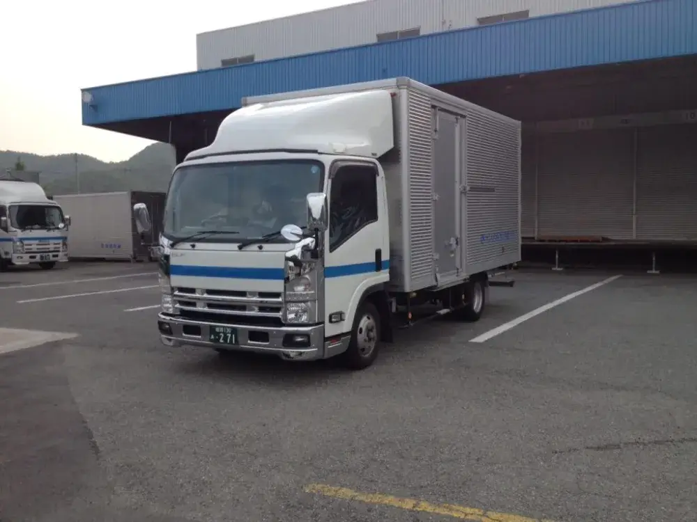 4t中型トラックドライバー