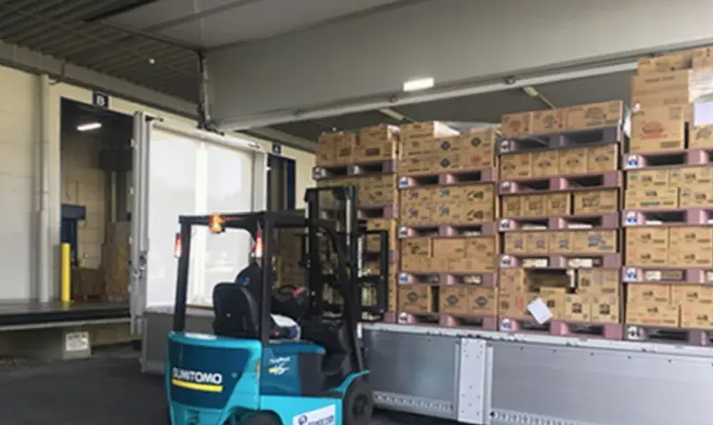 2tトラックドライバー