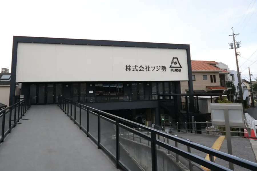 大型ダンプカー運転手