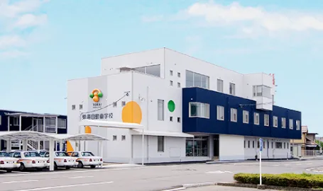 自動車学校のバス送迎スタッフ