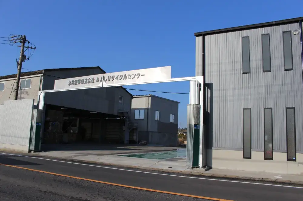 日勤のみ　長距離なし　廃棄物収集の準中型ドライバー