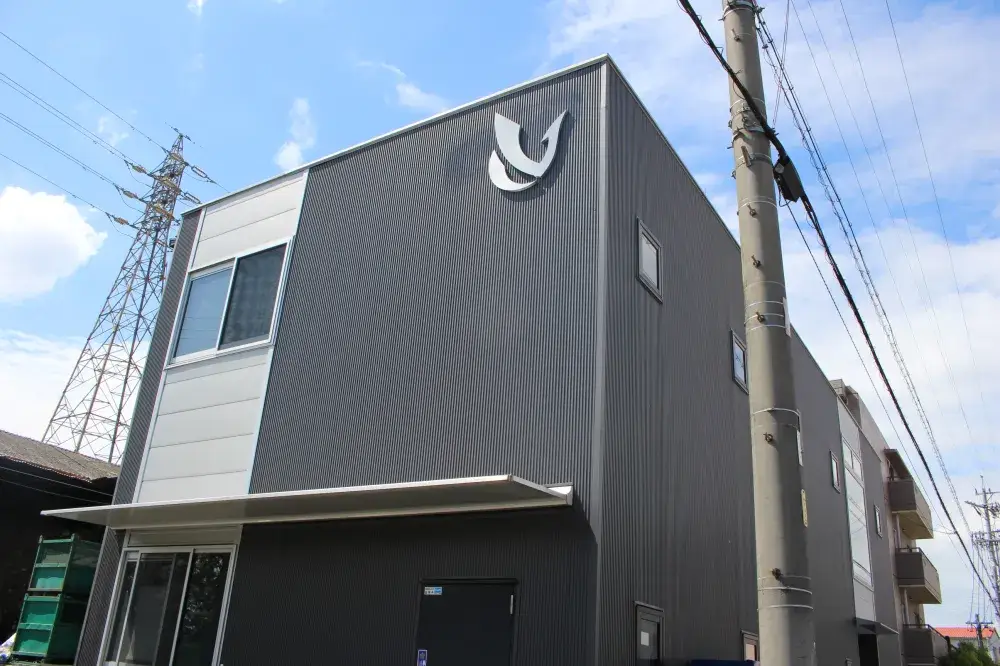 日勤のみ　リサイクル資源収集の準中型ドライバー